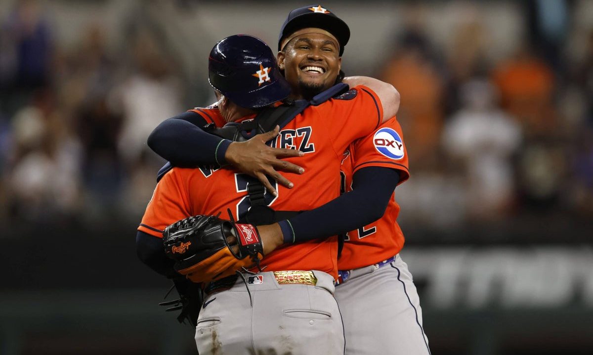 Alimber Santa Makes MLB History with No-Hitter Debut for Houston Astros