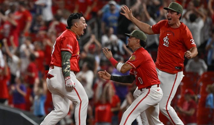 Cardinals Secure Walk-Off Victory Against Royals in I-70 Series Opener