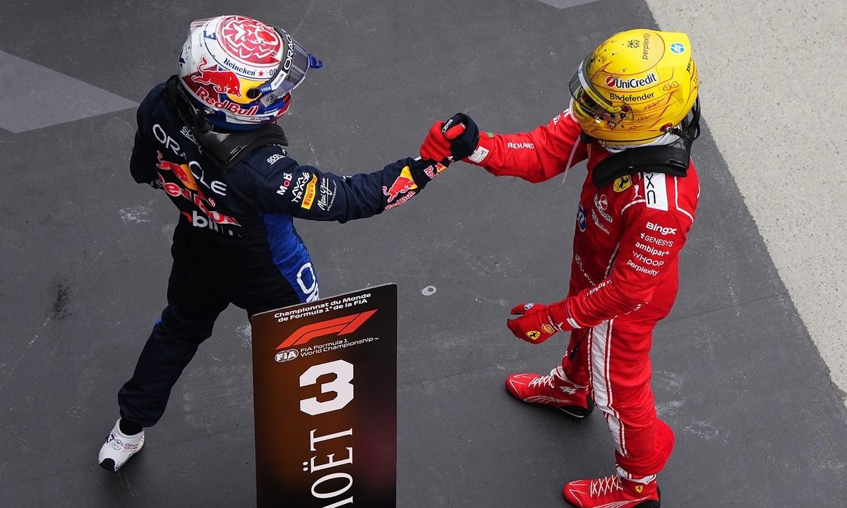 Lewis Hamilton Questions Ferrari Simulator’s Value After Strong Canadian GP Performance
