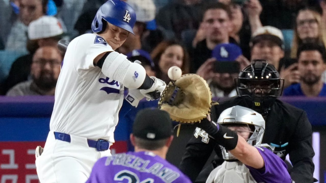 Ohtani and Hernández Exit Dodgers Game Early Due to Injuries