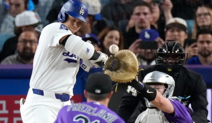 Ohtani and Hernández Exit Dodgers Game Early Due to Injuries