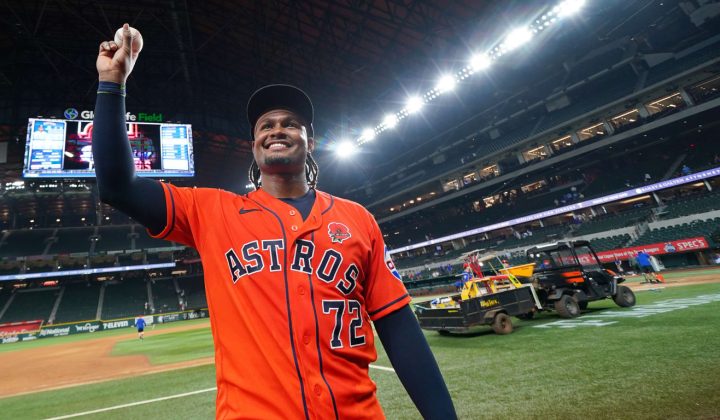 Alimber Santa Shines in Historic MLB Debut, Completes Astros’ No-Hitter