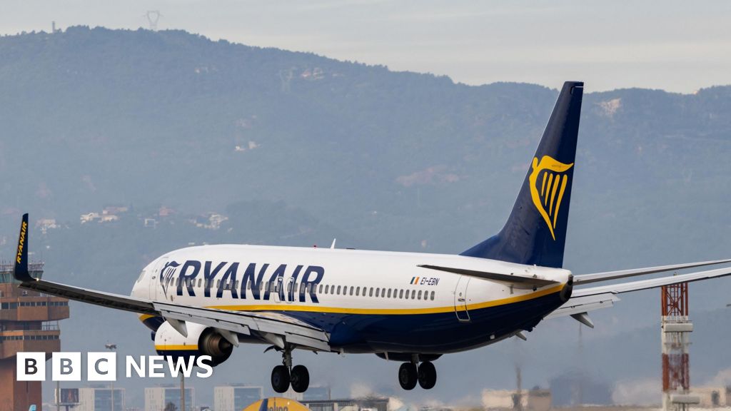 Ryanair Faces UK Watchdog Scrutiny Over Child Seat Fees