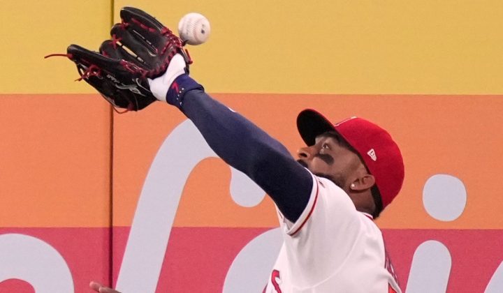 Jo Adell’s Head-Bouncing Home Run Echoes Infamous Canseco Blunder