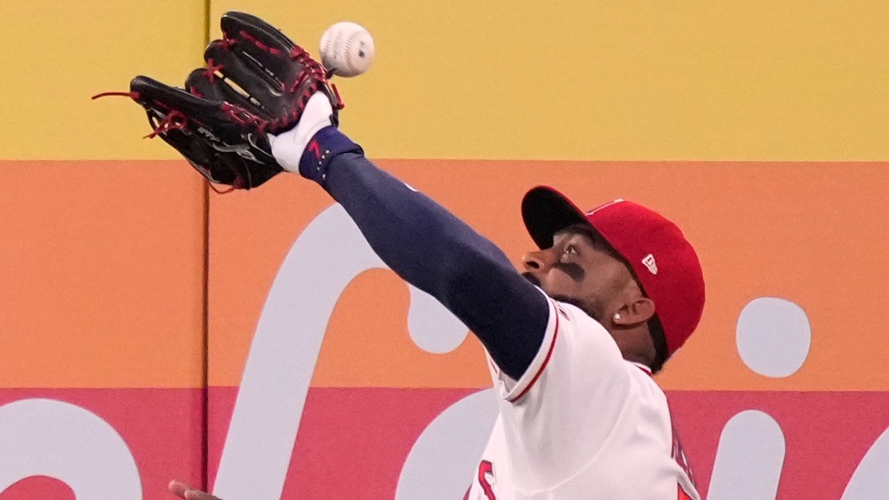 Jo Adell’s Head-Bouncing Home Run Echoes Infamous Canseco Blunder
