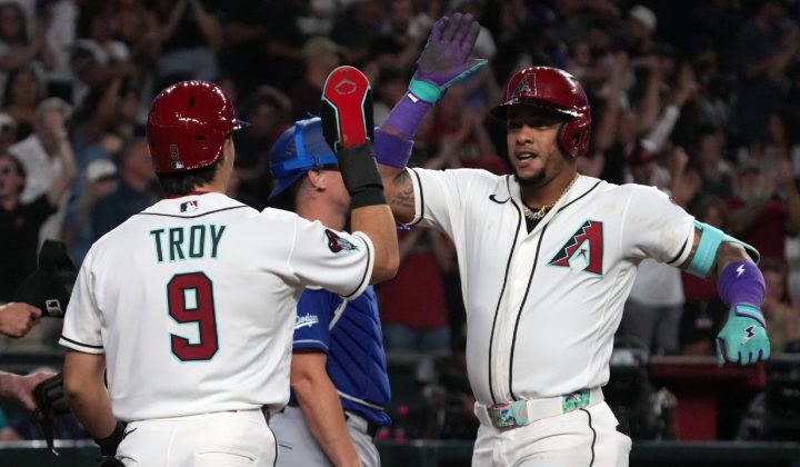 Diamondbacks Rally Past Dodgers with Three Home Runs