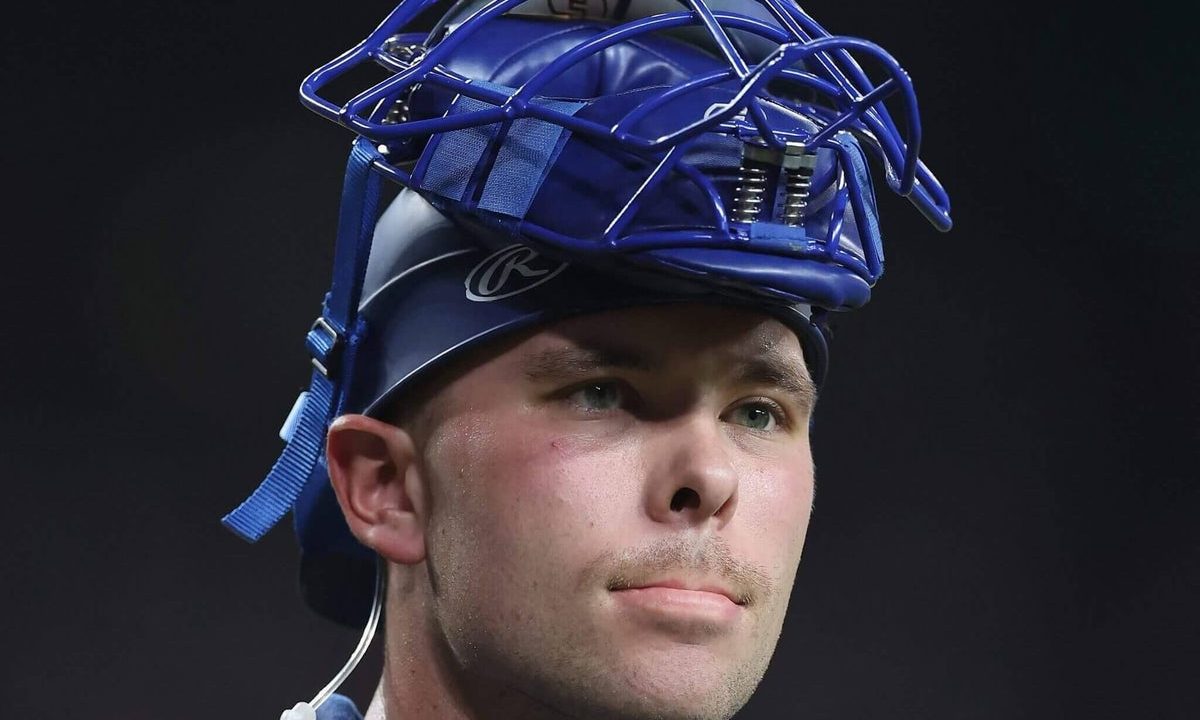 Dodgers Catcher Dalton Rushing Endures “Embarrassing” Night Amidst Communication Struggles with Shohei Ohtani