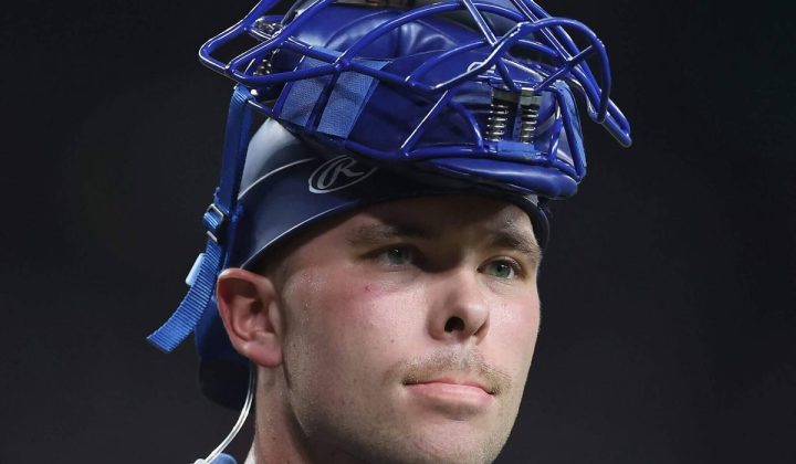 Dodgers Catcher Dalton Rushing Endures “Embarrassing” Night Amidst Communication Struggles with Shohei Ohtani
