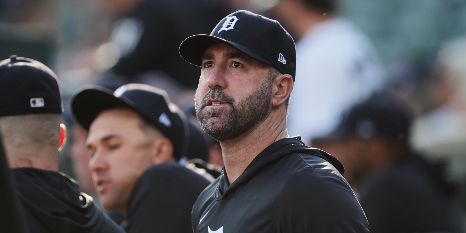 Justin Verlander pitching in a Toledo Mud Hens uniform during a rehab start.
