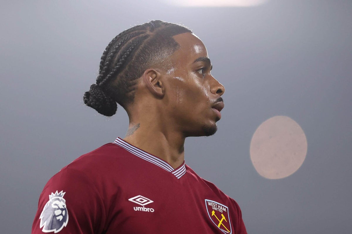 Crysencio Summerville, West Ham United winger, in the midst of a match.