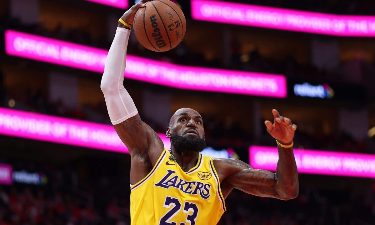 LeBron James chooses Philadelphia 76ers, spurns Cleveland and Miami in free agency
