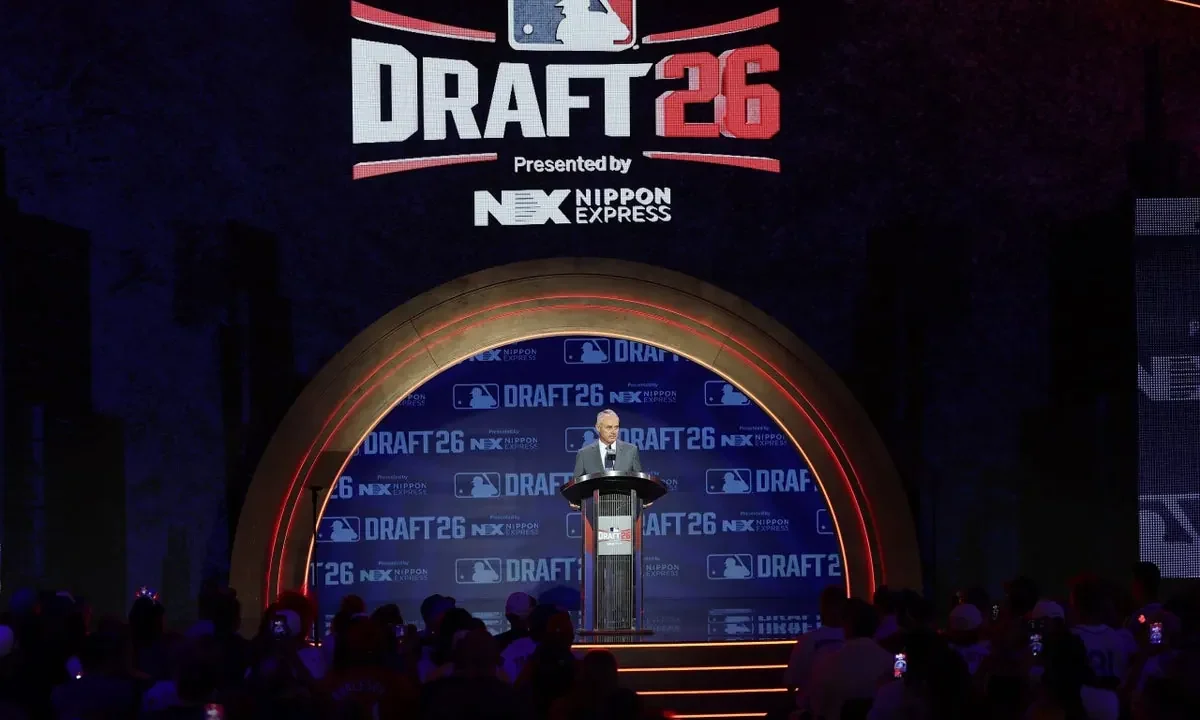 Roch Cholowsky Leads 2026 MLB Draft Day 1 as White Sox Select UCLA Shortstop First Overall