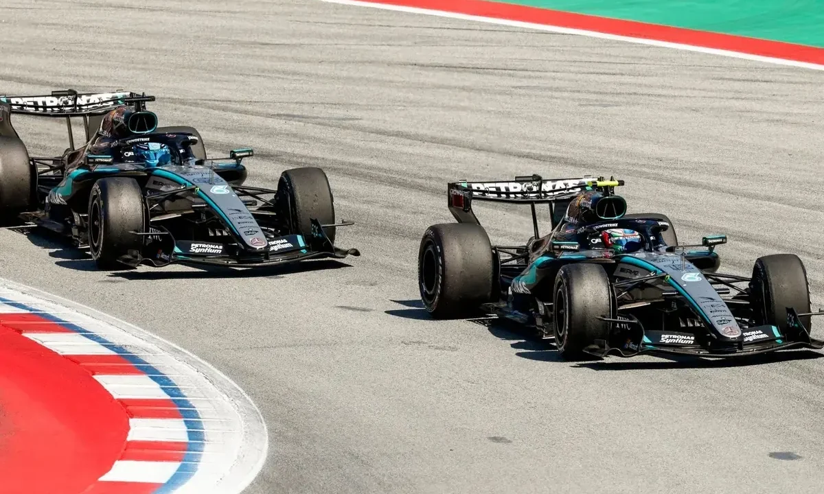 George Russell Compares F1 Challenge to “Drawing the Mona Lisa” Amidst Antonelli Speculation