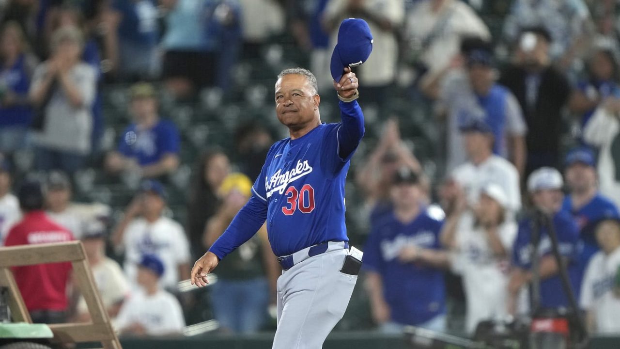 Dave Roberts Becomes Fastest MLB Manager to Reach 1,000 Career Wins