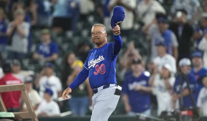 Dave Roberts Becomes Fastest MLB Manager to Reach 1,000 Career Wins