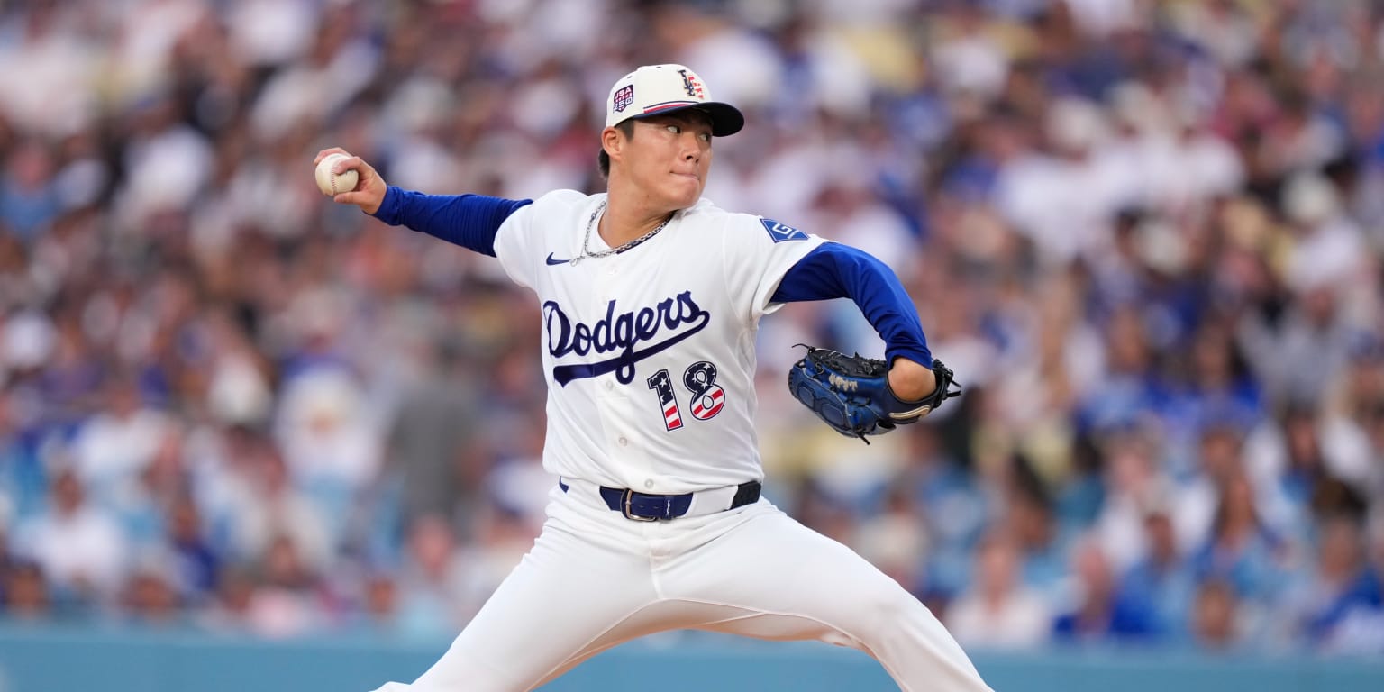 Yoshinobu Yamamoto in action on the mound during a Los Angeles Dodgers game.