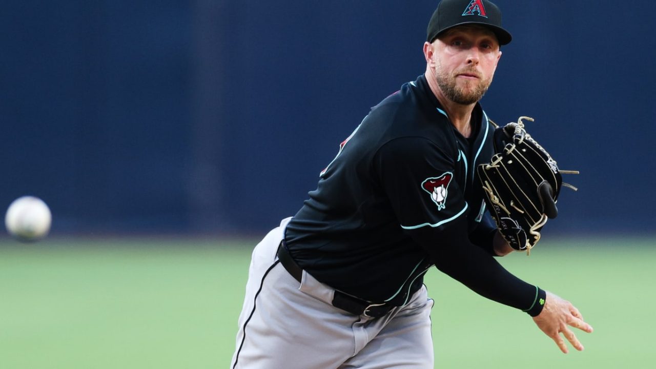 Merrill Kelly Shines as Diamondbacks Split Series with Padres