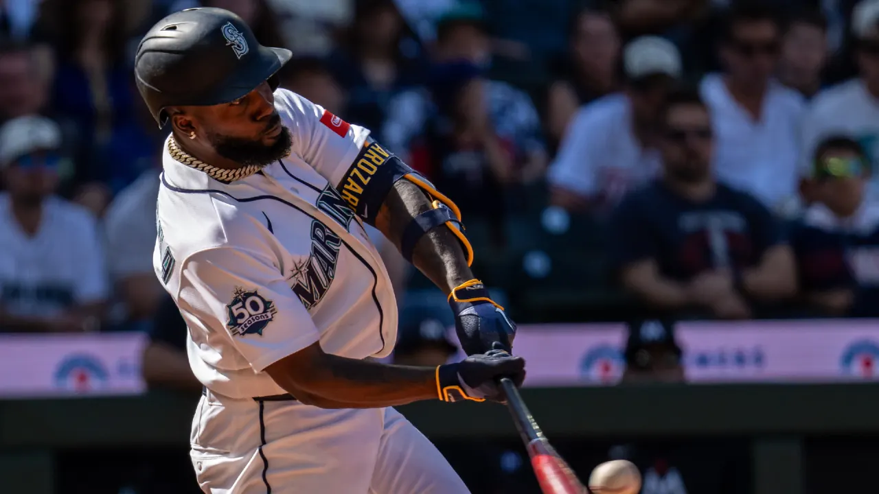 Mariners Edge Twins 4-3 to Halt Skid as MLB Deadline Nears