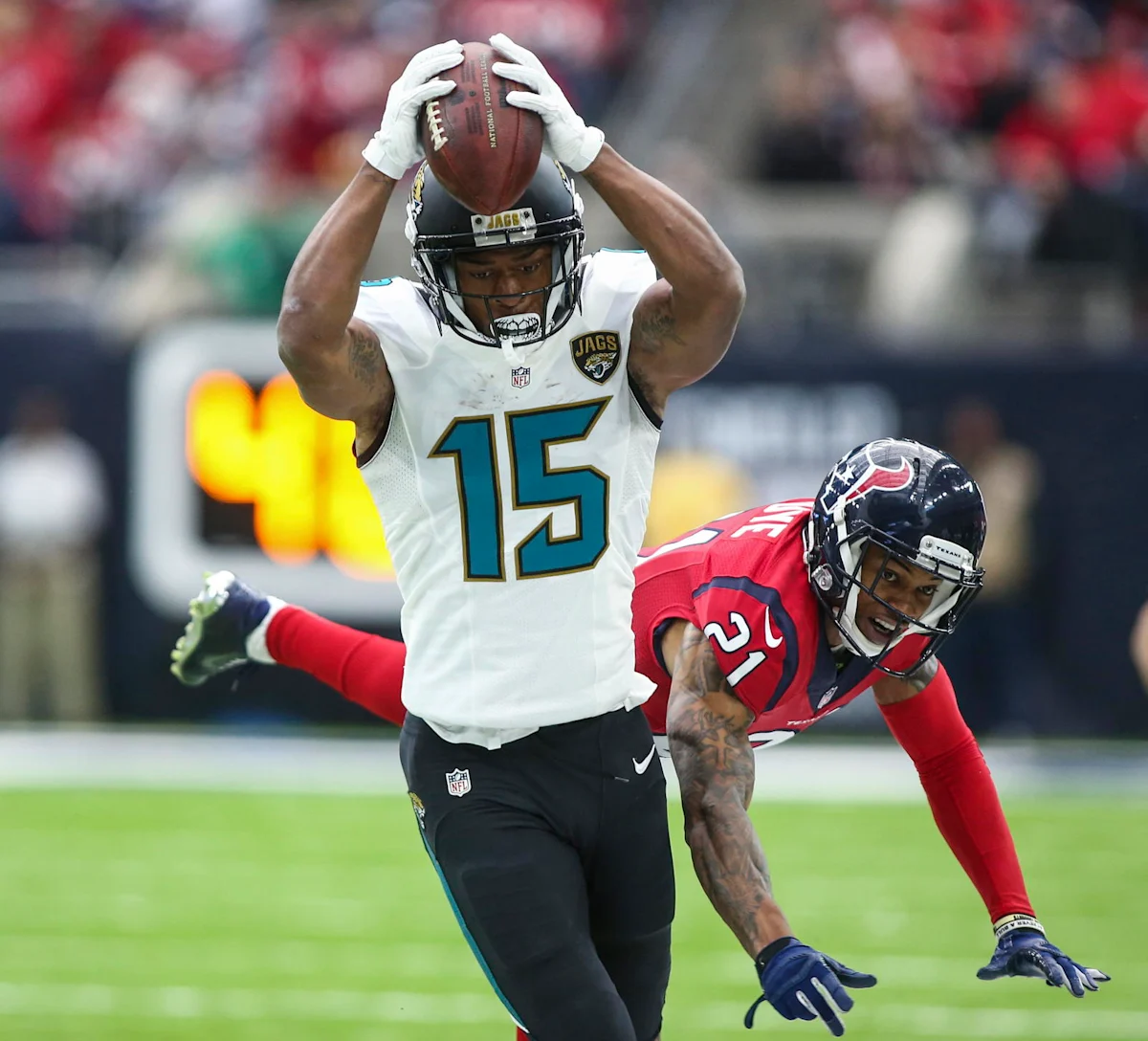 Allen Robinson II wearing a Jacksonville Jaguars jersey during an NFL game