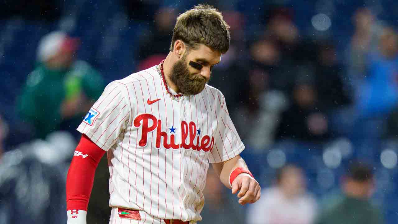 AL West and NL Wild Card to Be Decided on MLB’s Final Day of Regular Season