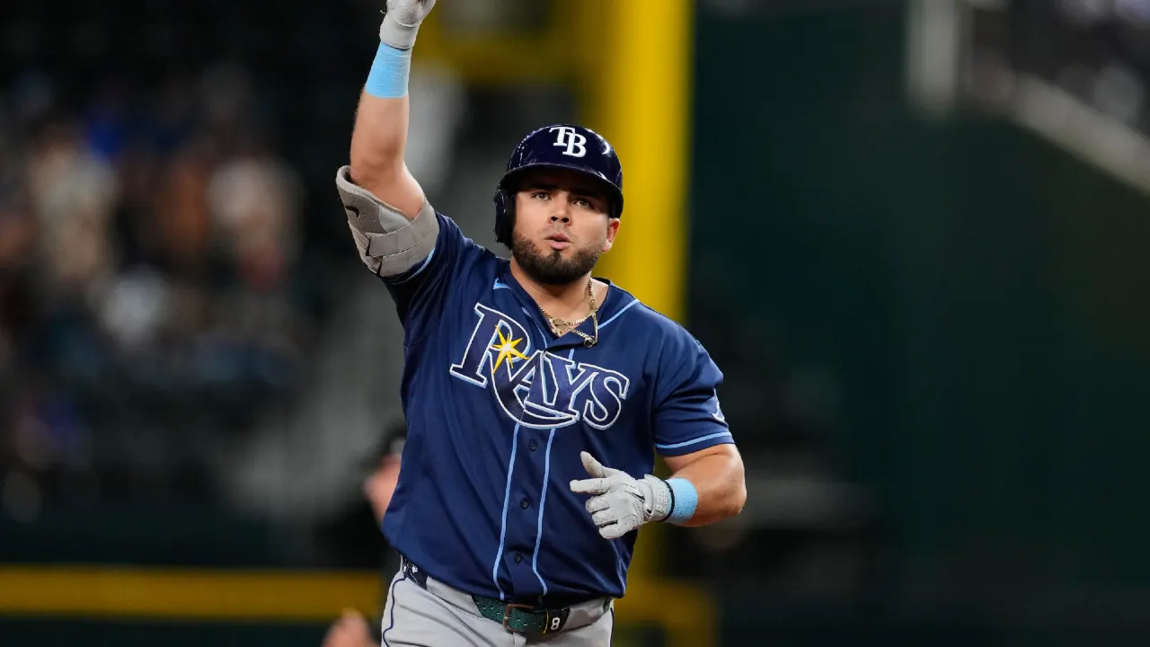 Jonathan Aranda’s 10th-Inning Blast Lifts Rays Past Rangers in Arlington